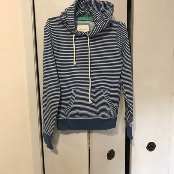 American Eagle Ladies Hooded Sweat Shirt Size Medium $5.00 AS AN ADD ON - Picture 1 of 2